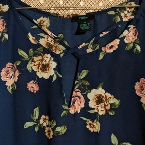 Rue 21 short sleeve floral shirt